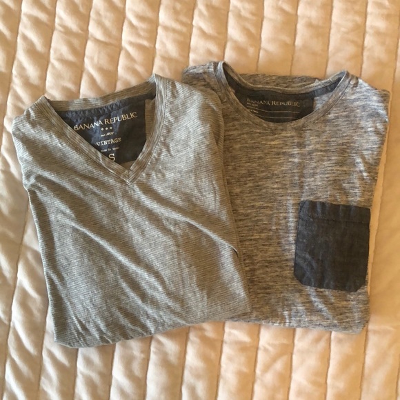 Lot of (2) Banana Republic Tee Shirts
